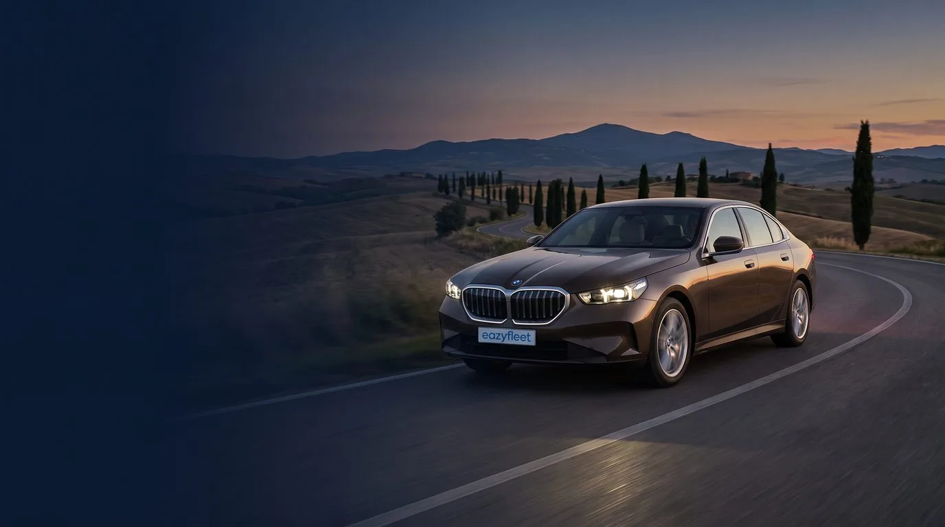 BMW 540d xDrive Limousine bei Abendlicht auf kurviger Landstraße unterwegs, deutschlandweit im Eazyfleet Firmenwagen-Abo