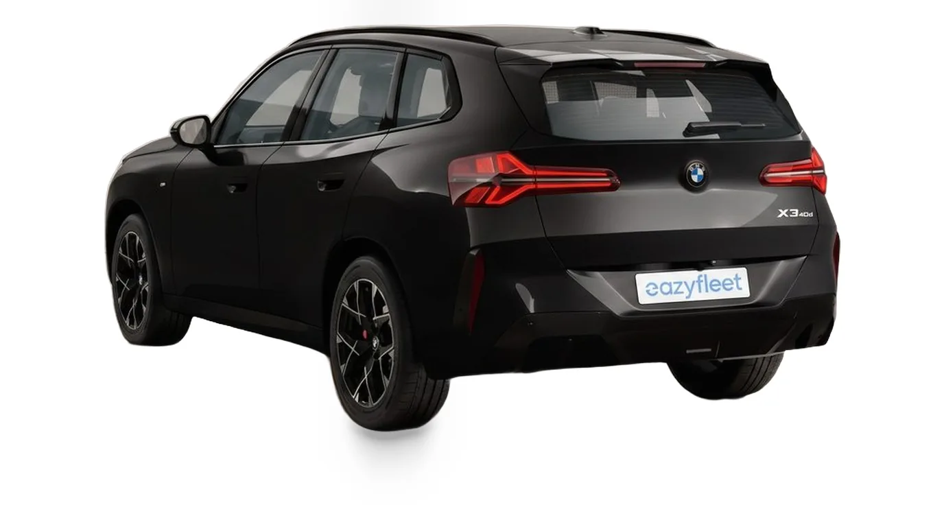 BMW X3 xDrive40d in Saphirschwarz metallic in der hinteren Dreiviertelansicht, Allrad-SUV im Auto-Abo